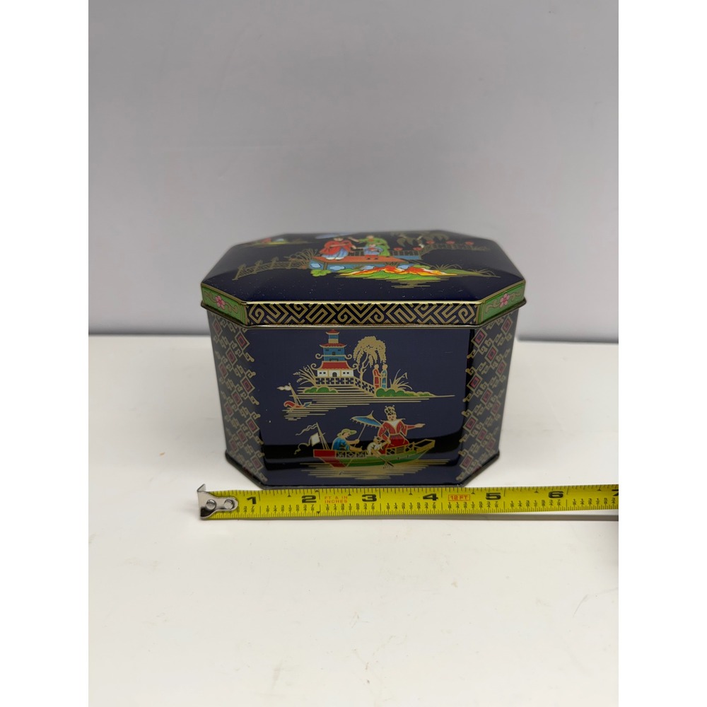Vintage Daher Tin Madein England Chinoiserie Pagoda Navy Blue Octagon Hinged Box